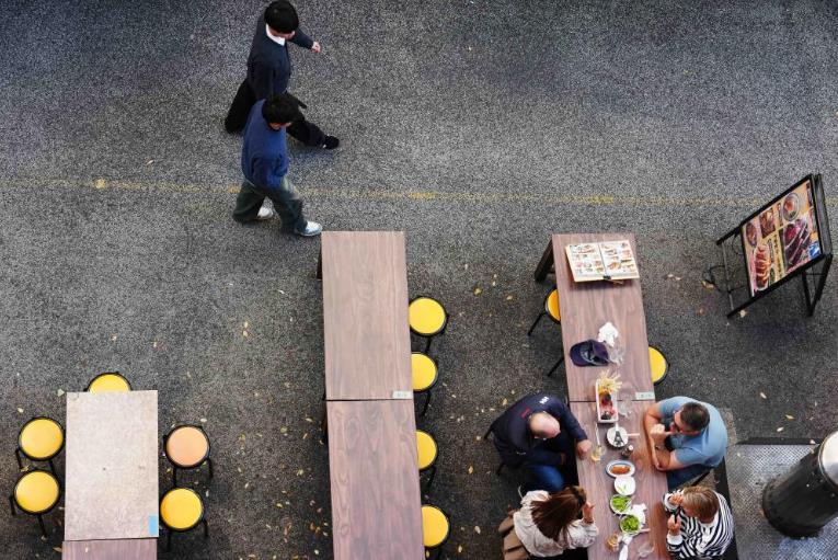 航班減、消費(fèi)降……游客減少籠罩日本旅游業(yè)